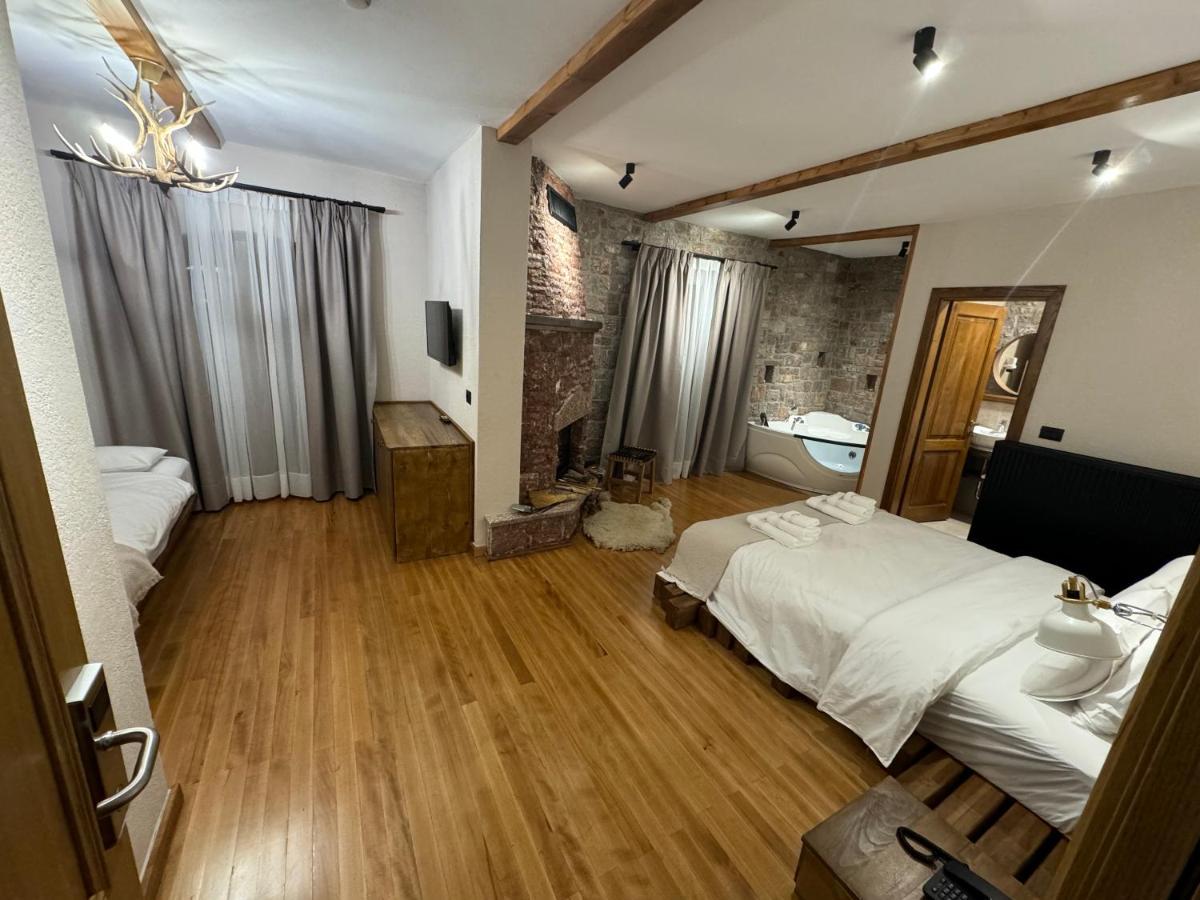 Hotel Ambassador Voskopojë Extérieur photo