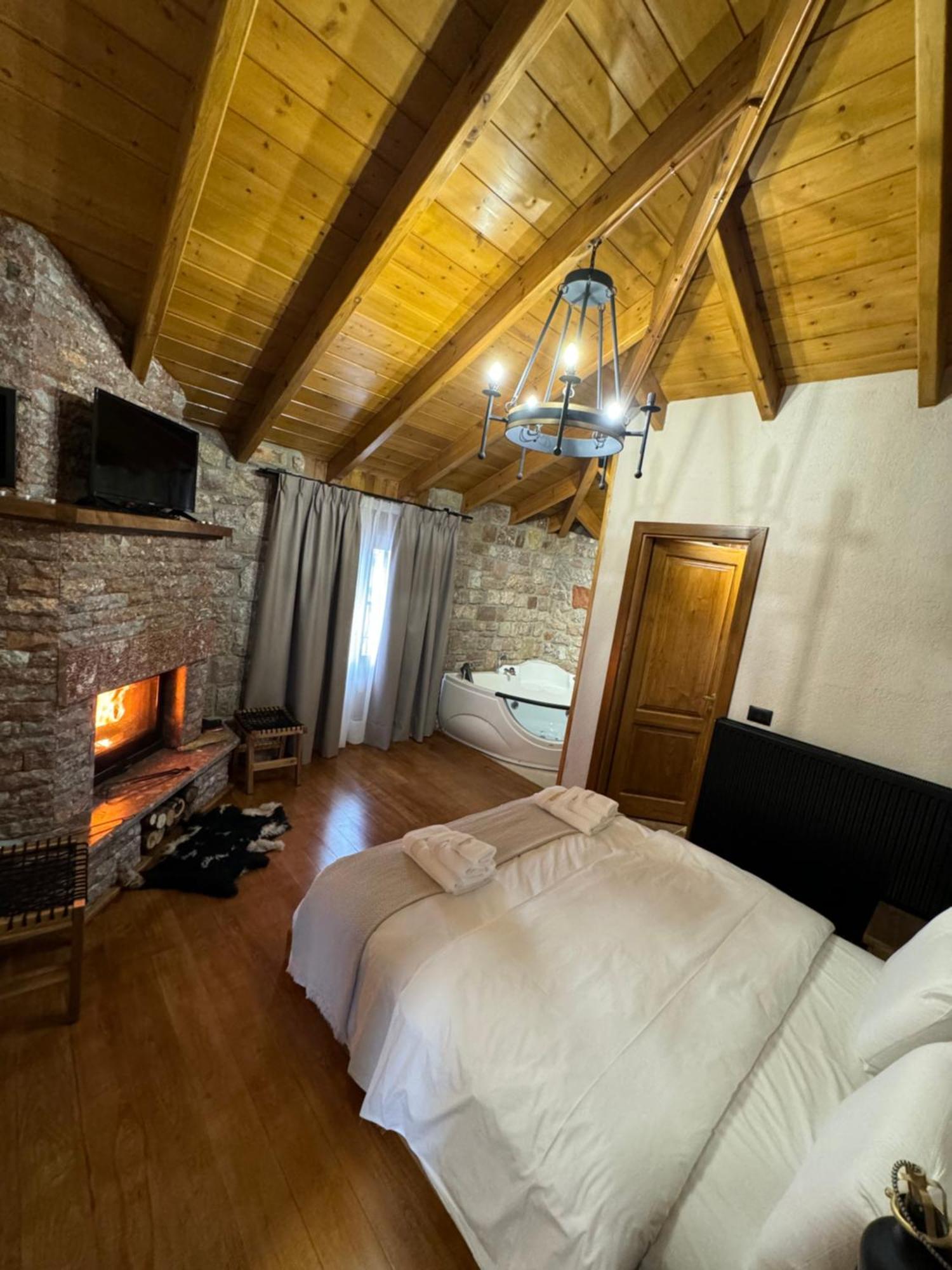 Hotel Ambassador Voskopojë Extérieur photo