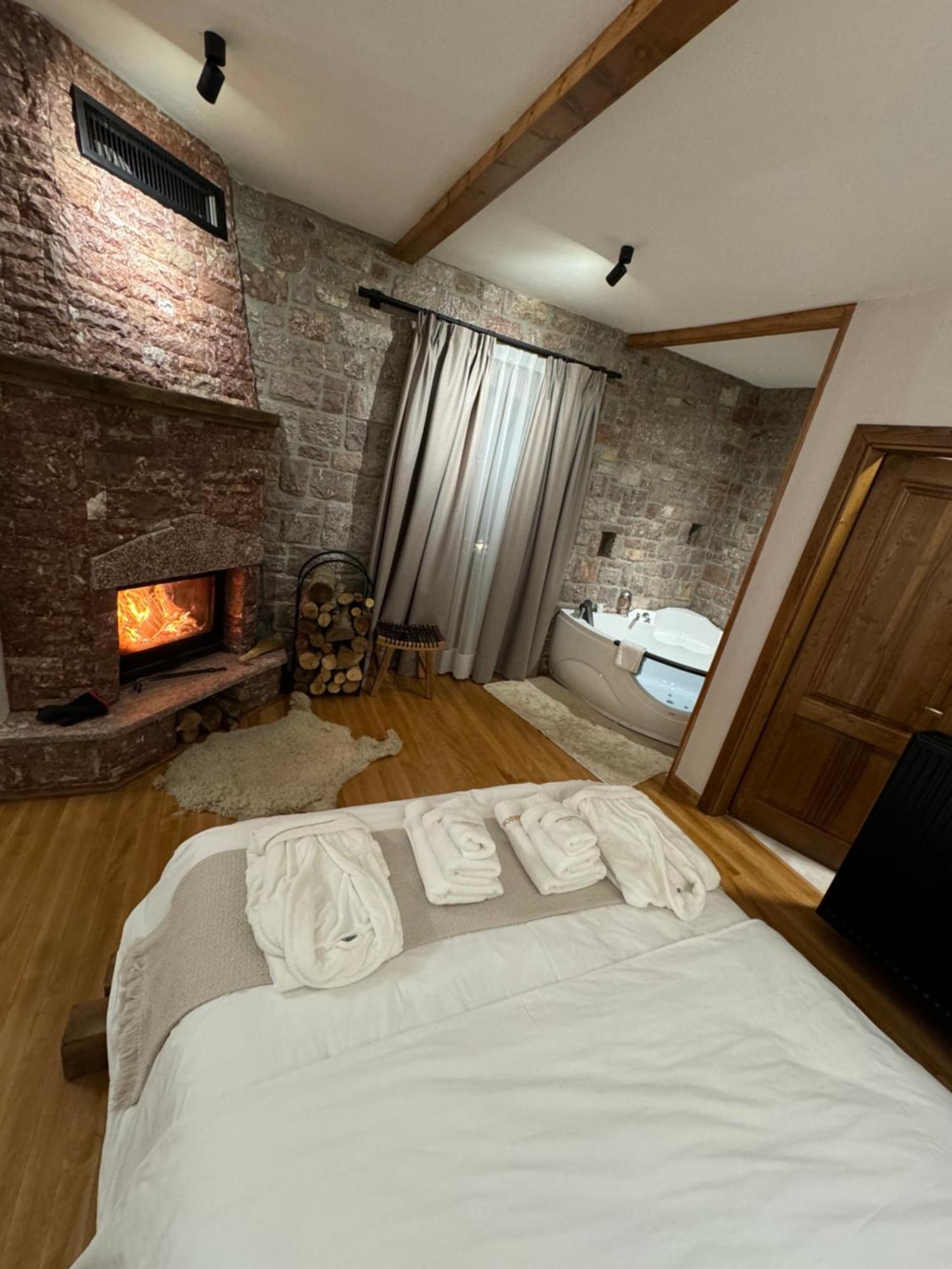 Hotel Ambassador Voskopojë Extérieur photo