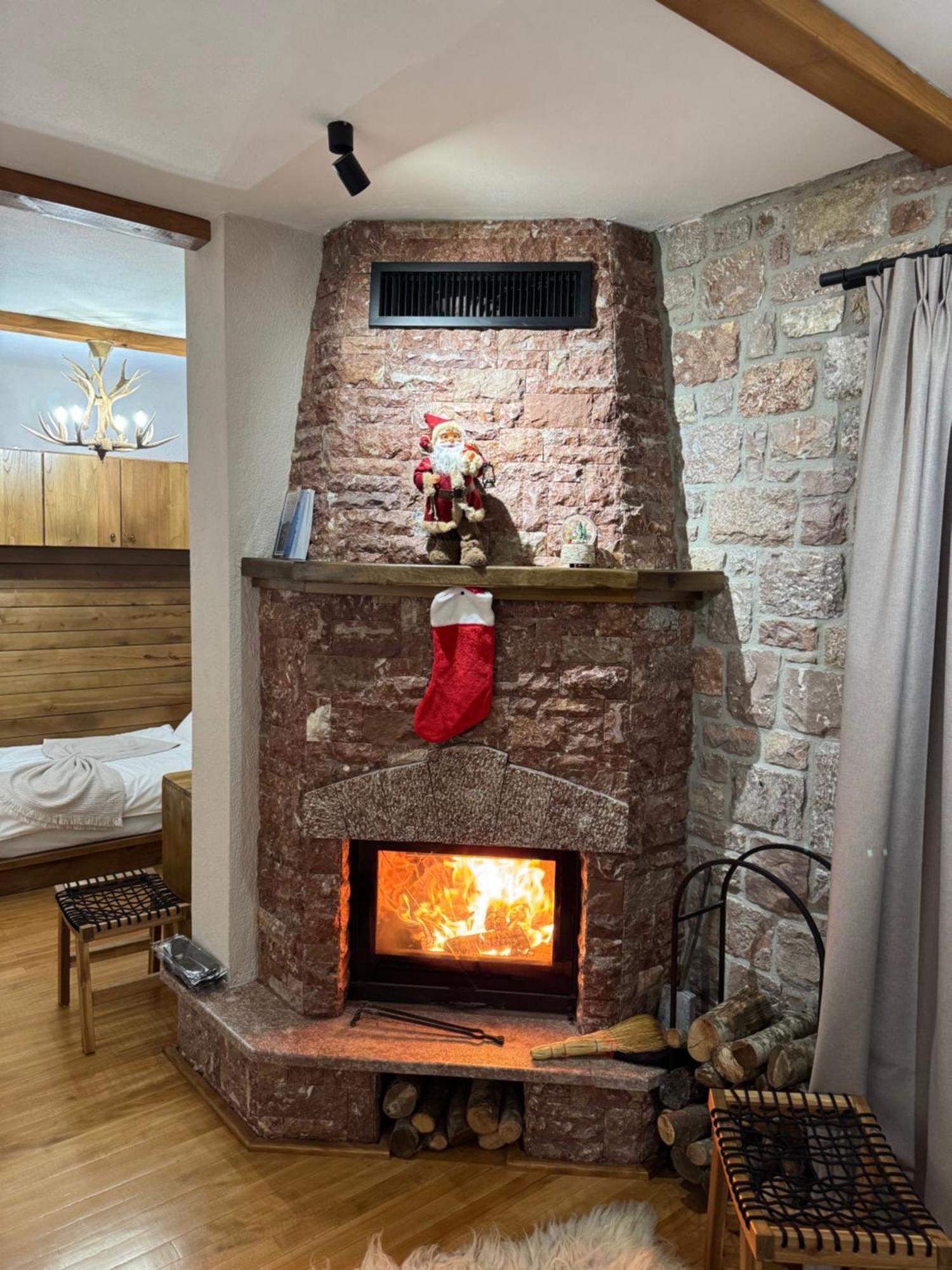 Hotel Ambassador Voskopojë Extérieur photo